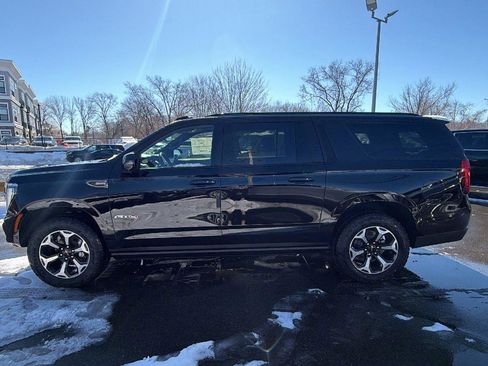 New 2026 GMC Yukon XL AT4 w/ AT4 Premium Plus Package image 4