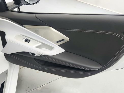 Used 2024 Chevrolet Corvette Stingray Premium Conv w/ Battery Protection Package RWD image 21