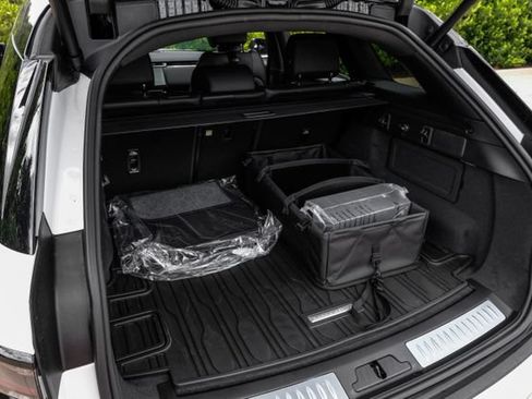 New 2026 Land Rover Range Rover Velar S AWD/4WD image 62