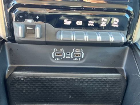 Used 2024 RAM 3500 Laramie w/ Towing Technology Group image 47