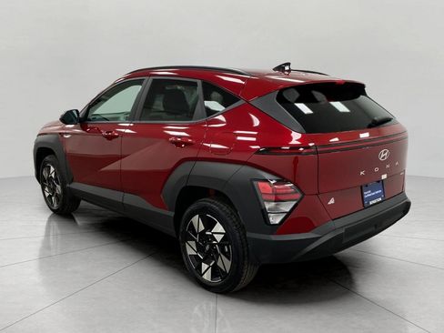 Used 2025 Hyundai Kona SEL image 6