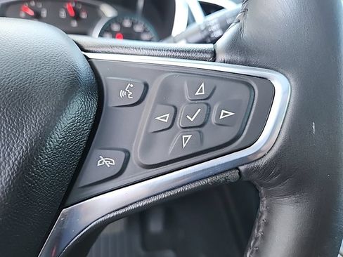 Used 2018 Chevrolet Equinox Premier AWD/4WD image 16