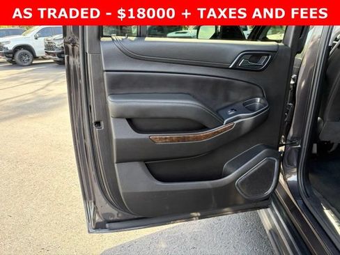 Used 2018 Chevrolet Suburban LT AWD/4WD image 12