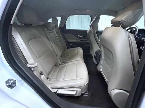 Used 2023 Lincoln Corsair AWD image 18