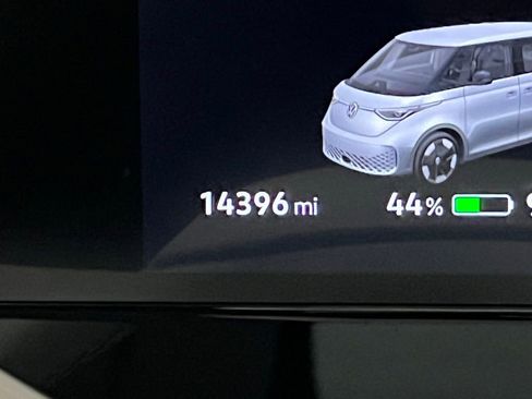 Used 2025 Volkswagen ID. Buzz 1st Edition image 25