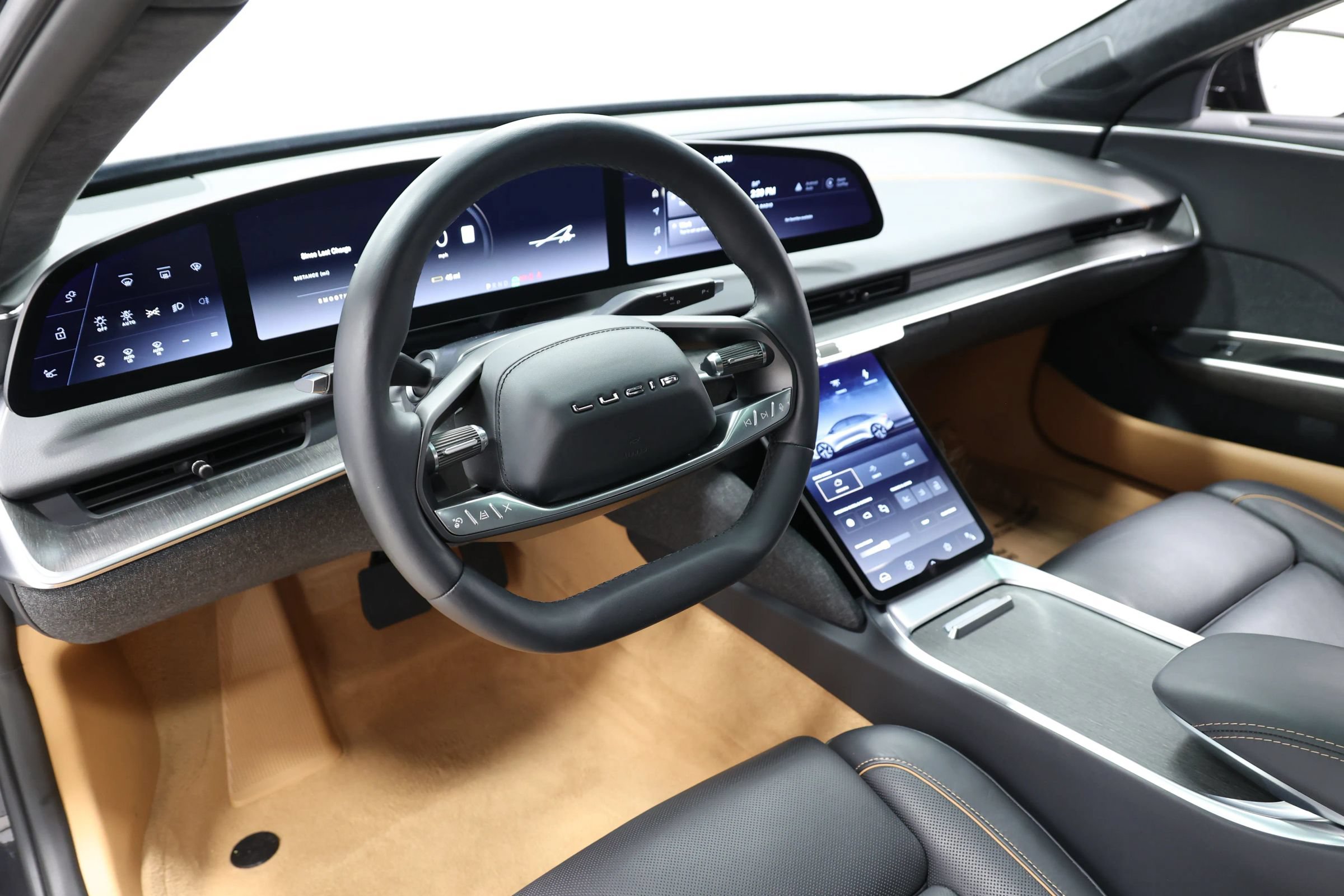 Used 2023 Lucid Air Touring AWD/4WD image 2
