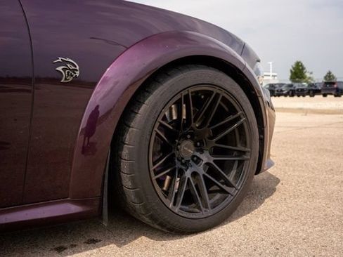 Used 2021 Dodge Charger SRT Hellcat RWD image 10