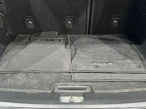 Used 2021 Nissan Rogue S AWD/4WD image 27