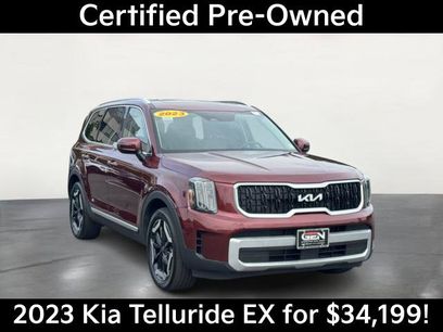 Used 2023 Kia Telluride EX w/ EX Captain's Chair Package