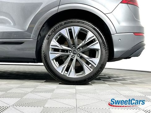 Used 2025 Audi Q8 Prestige image 49