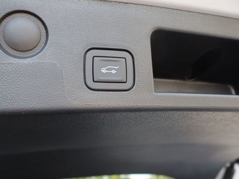 New 2026 Chevrolet Equinox LT w/ Convenience Package II FWD image 22