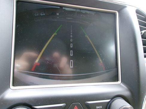 Used 2017 Jeep Grand Cherokee Overland image 15