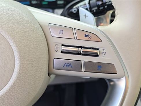 Used 2024 Hyundai Palisade Calligraphy image 24