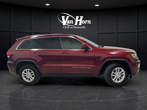 Used 2019 Jeep Grand Cherokee Laredo AWD/4WD image 8