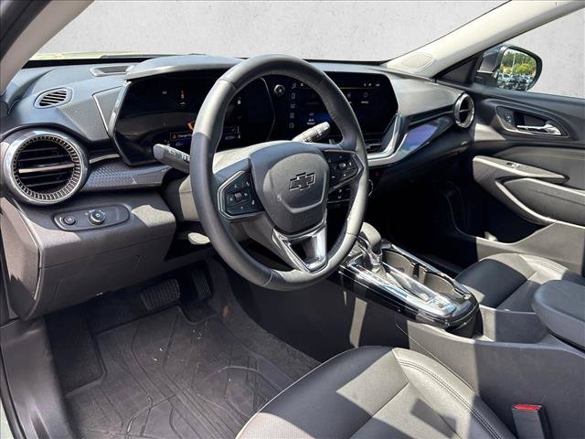 Used 2025 Chevrolet Trax ACTIV w/ Driver Confidence Package FWD image 9