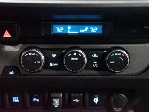 Certified 2023 Toyota Tacoma TRD Sport image 15