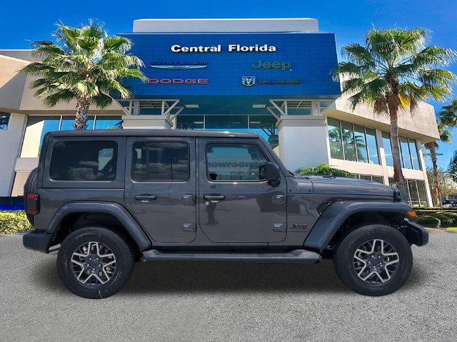 New 2026 Jeep Wrangler Unlimited Sahara AWD/4WD image 4