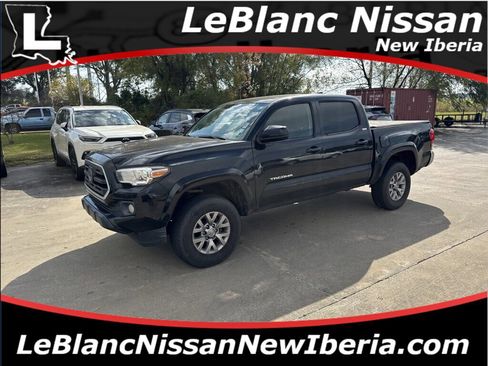 Used 2018 Toyota Tacoma SR5 image 1