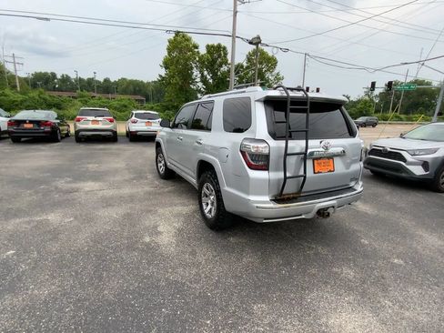 Used 2011 Toyota 4Runner Limited AWD/4WD image 8