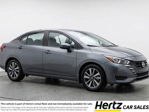 Used 2025 Nissan Versa SV image 1