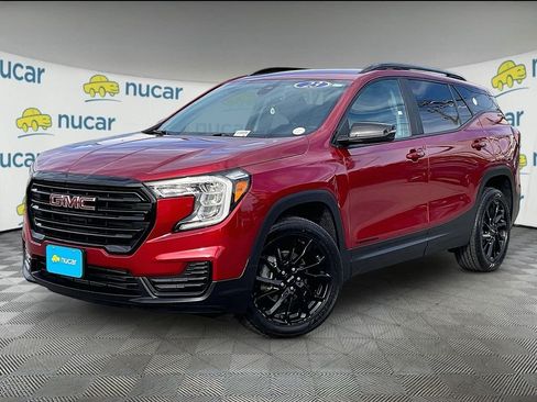 Used 2023 GMC Terrain SLE w/ Driver Convenience Package AWD/4WD image 3