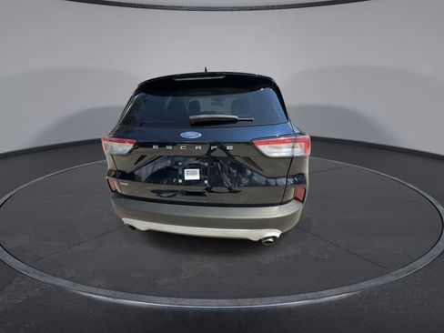 Used 2021 Ford Escape SE image 7
