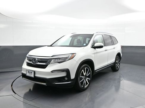 Certified 2022 Honda Pilot Touring image 1