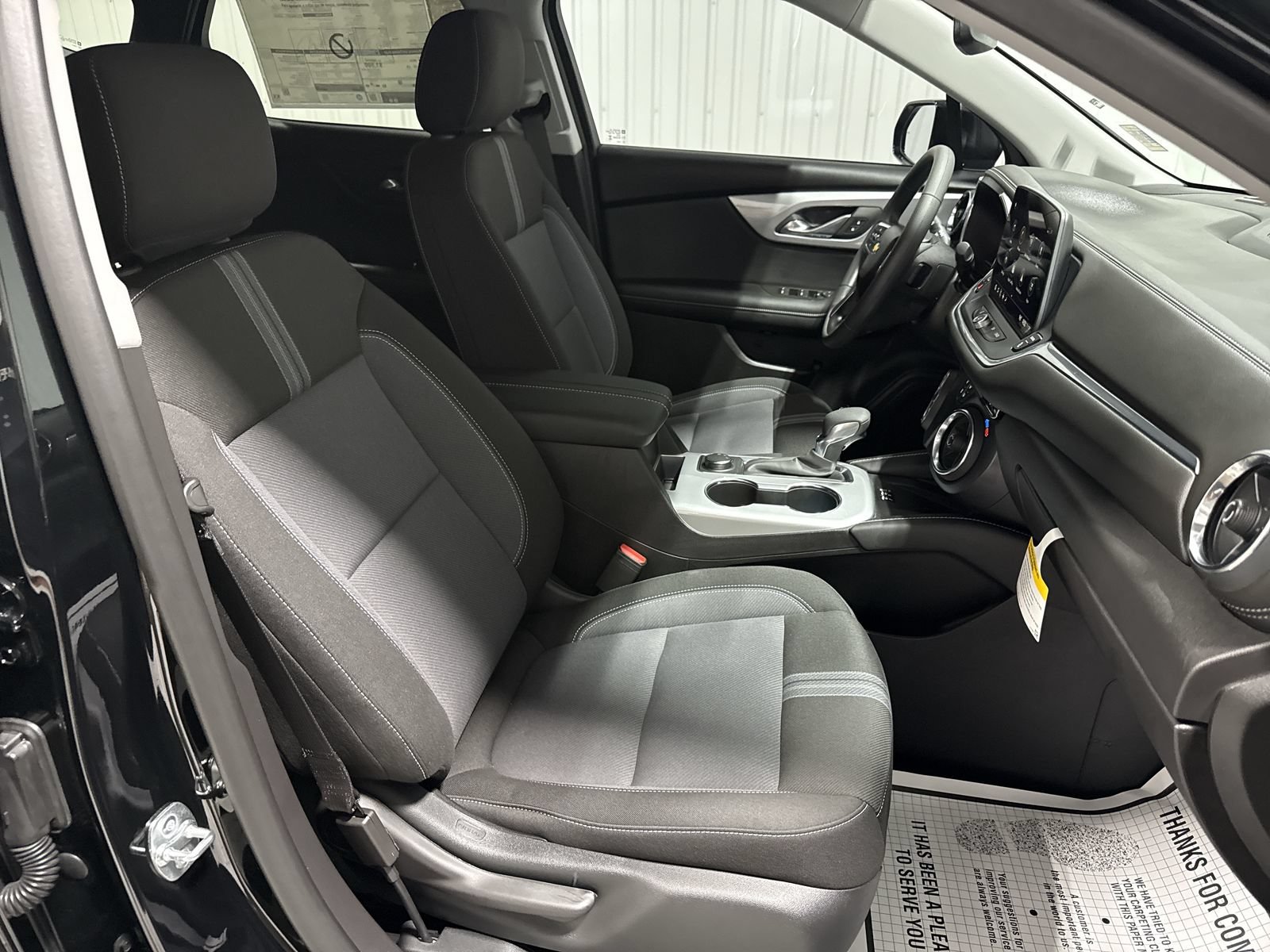 New 2026 Chevrolet Blazer LT w/ Convenience Package FWD image 29