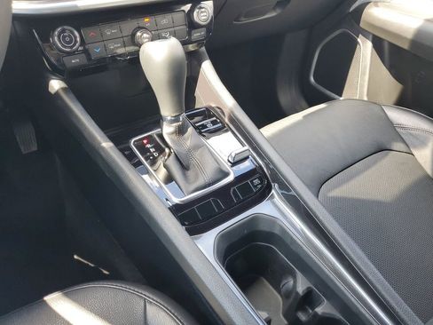 Used 2023 Jeep Compass Latitude image 28