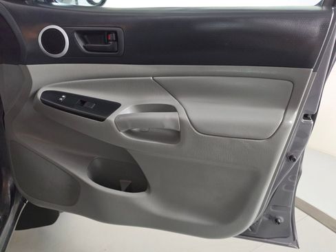 Used 2015 Toyota Tacoma 4x4 Double Cab w/ TRD Off-Road Package image 21