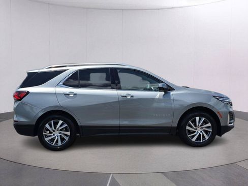 Used 2023 Chevrolet Equinox Premier AWD/4WD image 4