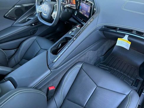 Used 2023 Chevrolet Corvette Stingray Preferred Cpe w/ Stealth Interior Trim Package RWD image 18