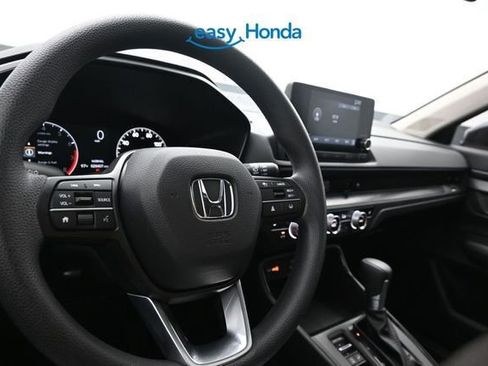 Used 2023 Honda CR-V EX image 10