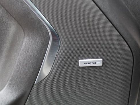 Used 2024 Chevrolet Tahoe Z71 w/ Luxury Package image 39