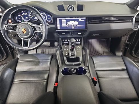 Used 2020 Porsche Cayenne E-Hybrid Coupe AWD/4WD image 10