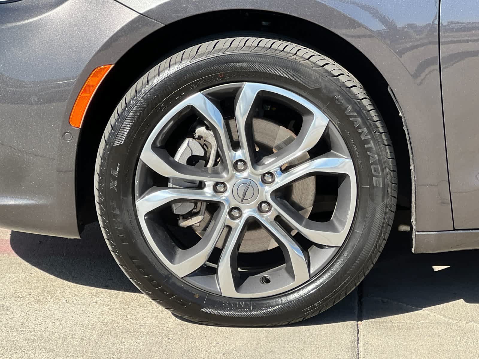 Used 2021 Chrysler Pacifica Pinnacle AWD/4WD image 30