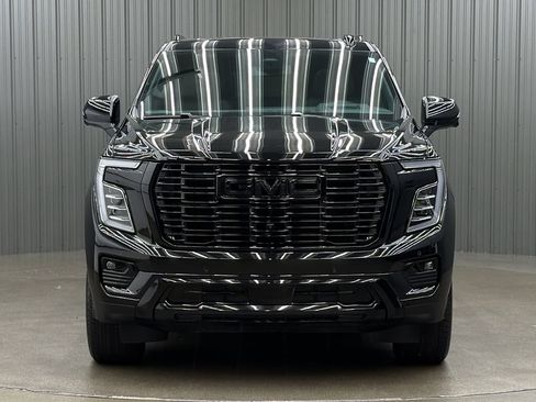 Used 2026 GMC Yukon XL Denali w/ Sun & Power Step Package AWD/4WD image 8
