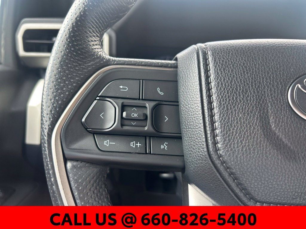 Used 2024 Toyota Tacoma TRD Off-Road AWD/4WD image 13