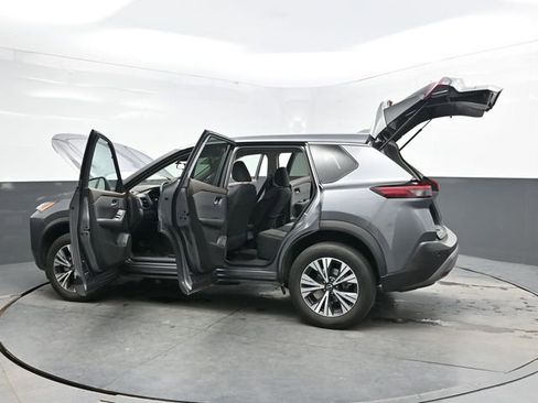 Used 2023 Nissan Rogue SV AWD/4WD image 44