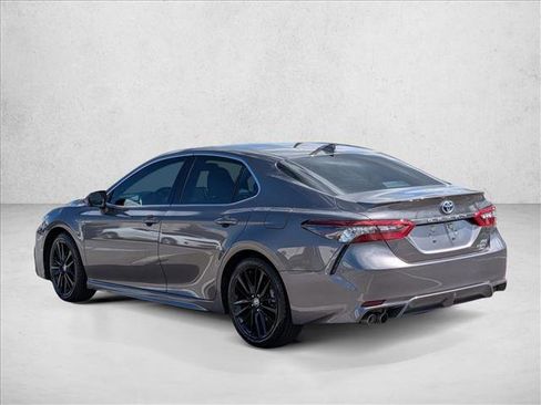 Used 2022 Toyota Camry XSE image 8