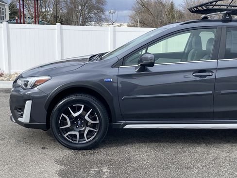 Used 2021 Subaru Crosstrek Hybrid w/ Moonroof Package w/Navigation image 2