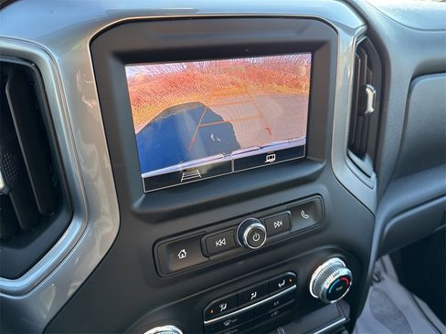 Used 2024 GMC Sierra 1500 Pro w/ Pro Value Package image 17