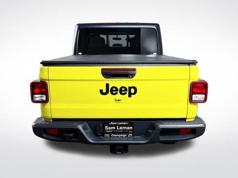 Used 2023 Jeep Gladiator Sport image 6