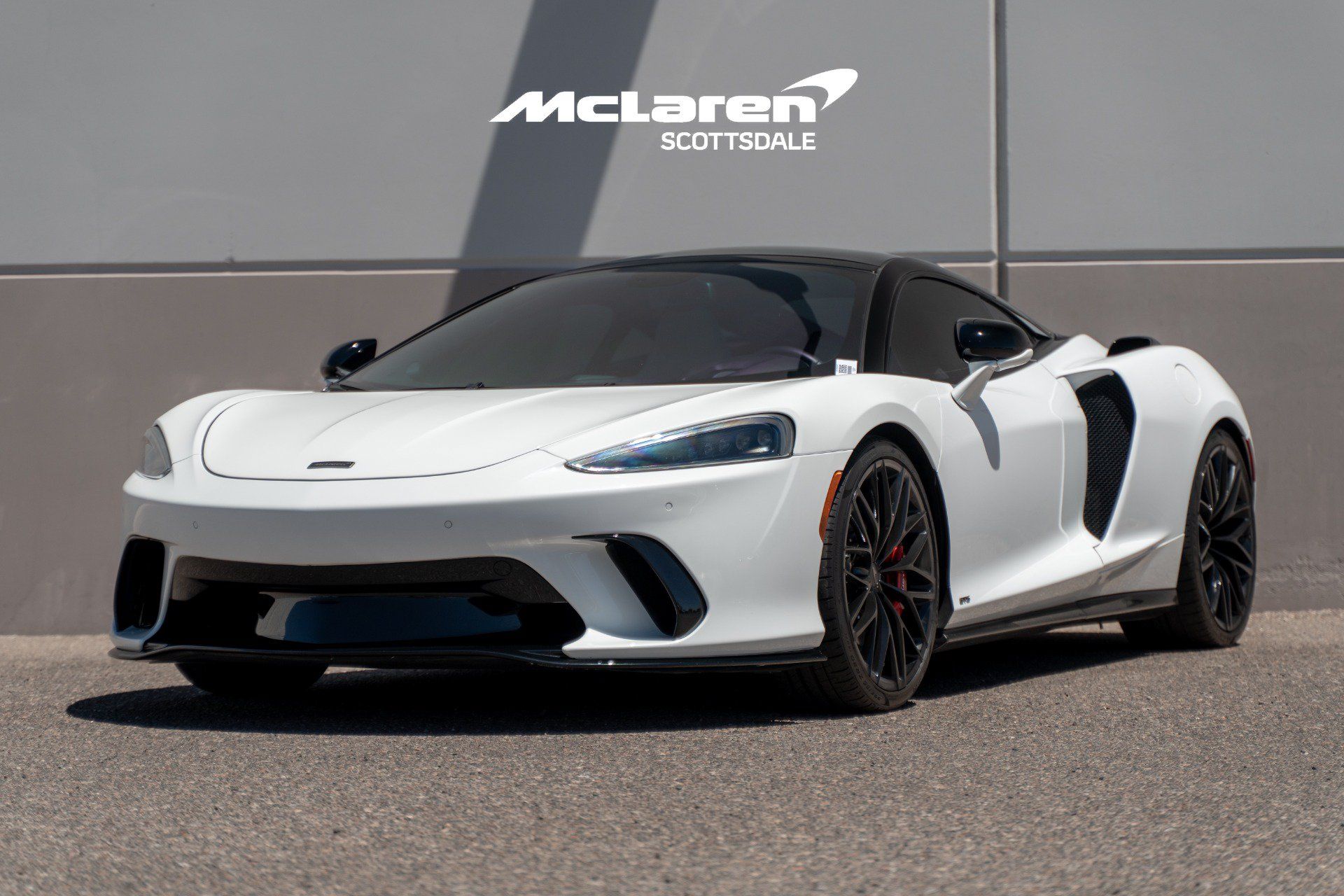 Used 2025 McLaren GTS RWD image 3