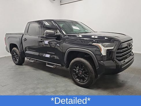 Used 2025 Toyota Tundra SR5 AWD/4WD image 2