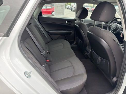 Used 2017 Kia Optima LX image 29