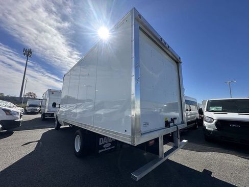 New 2024 Ford E-450 and Econoline 450 Super Duty w/ Power Windows & Locks Group image 7