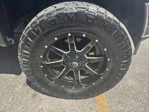 Used 2018 Ford F150 King Ranch w/ Equipment Group 601A Luxury AWD/4WD image 9
