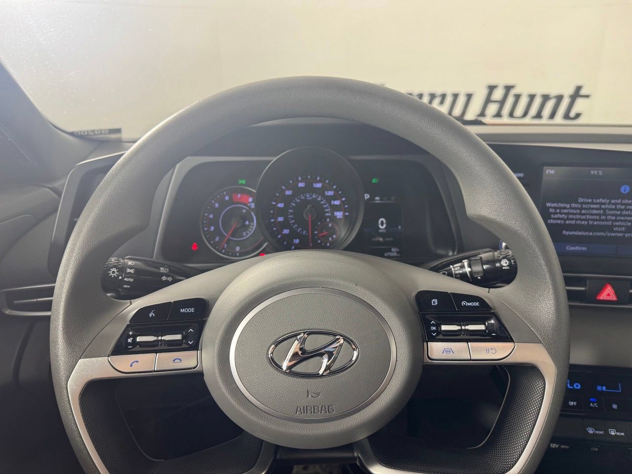 Used 2023 Hyundai Elantra SEL w/ Winter Weather Package FWD image 14