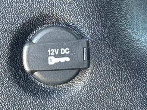 Used 2020 Dodge Journey SE w/ SE Popular Equipment Group image 32